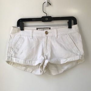 Abercrombie & Fitch White Twill Cuffed Shorts Sz 2